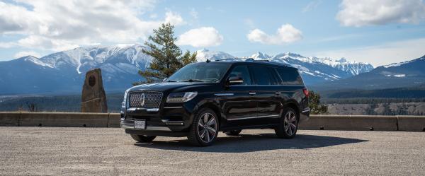 Private Chauffer with 2019 Lincoln Navigator Reserve L